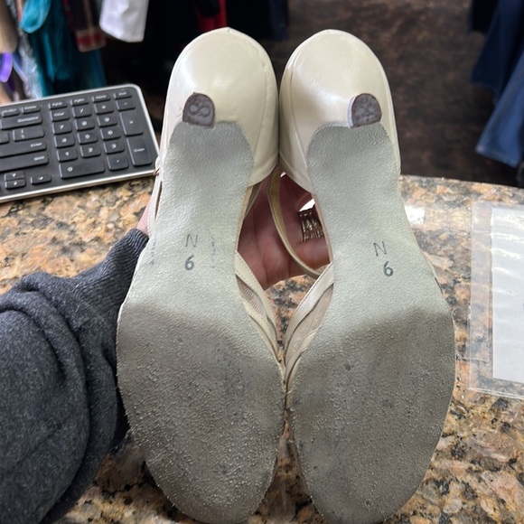 Glide ballroom/dance cream heel size 9N - Picture 4 of 4